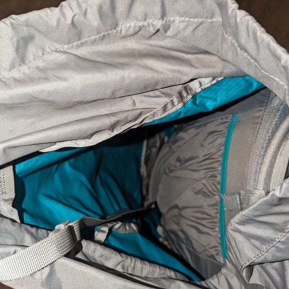 The North Face Banchee 50 Backpack - Womens M-L - Picture 8 of 9